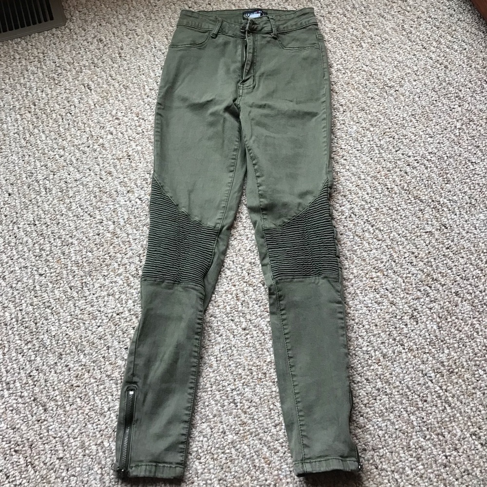 Fashion Nova “Moto” jeans